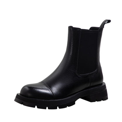 Effortlessly Elegant Boots with a Timeless Design