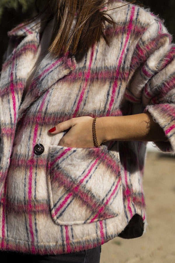 Gracefully Styled Garment for Any Occasion