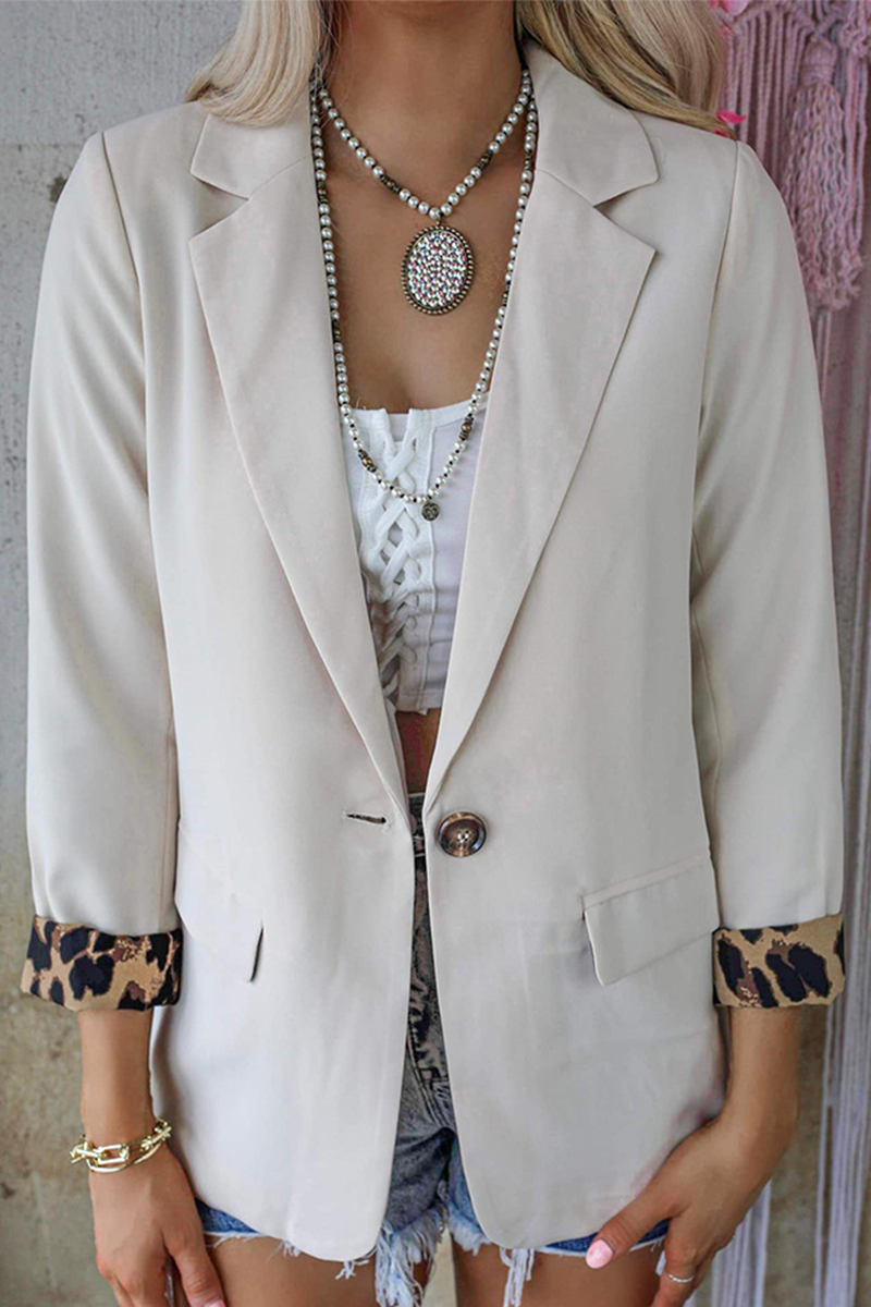 Sophisticated Garment with a Clean Classic Look