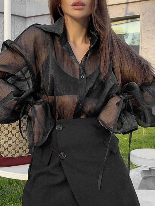 Sophisticated Blouse with a Clean Classic Look