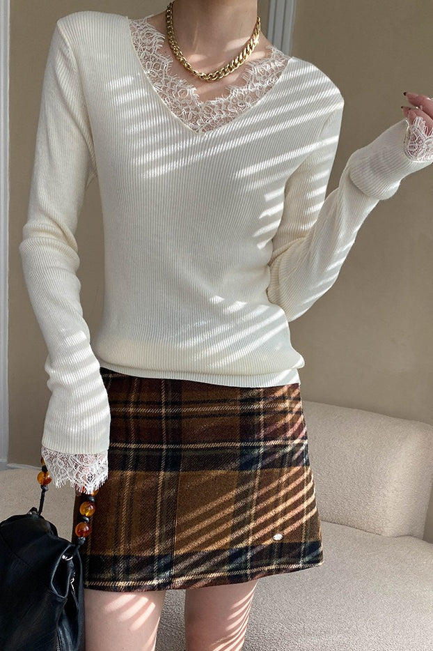 Effortlessly Elegant Garment with a Timeless Design