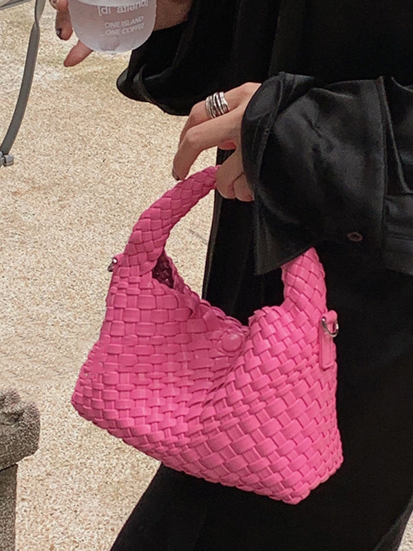Beautifully Finished Bag in a Timeless Design