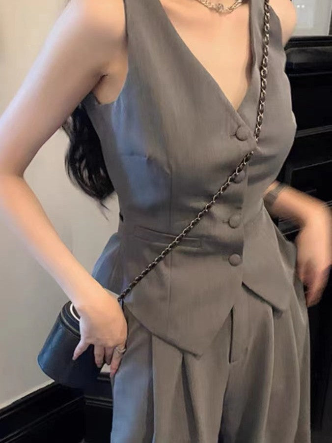 Beautifully Finished Coat in a Timeless Design