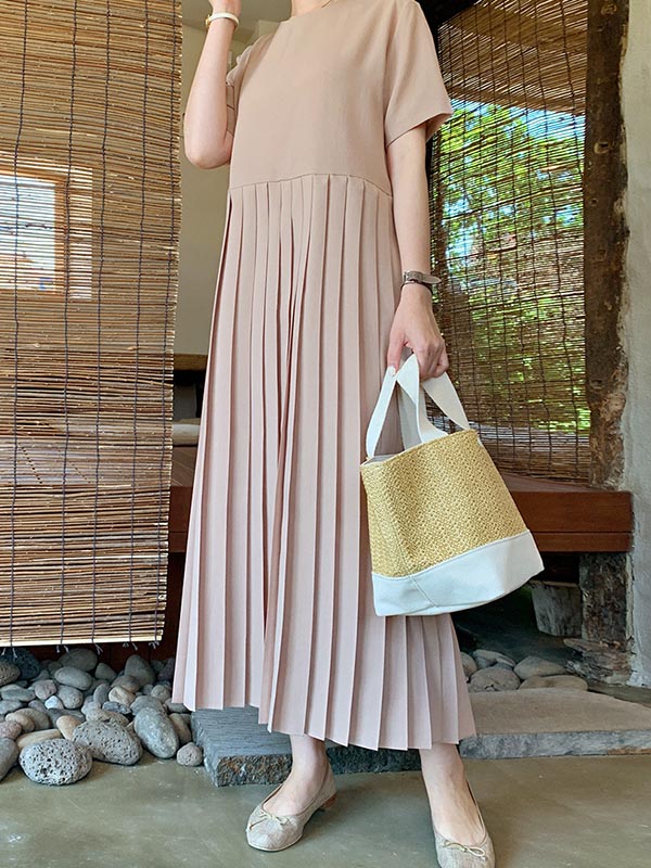 Polished Dress with an Effortless Classic Look