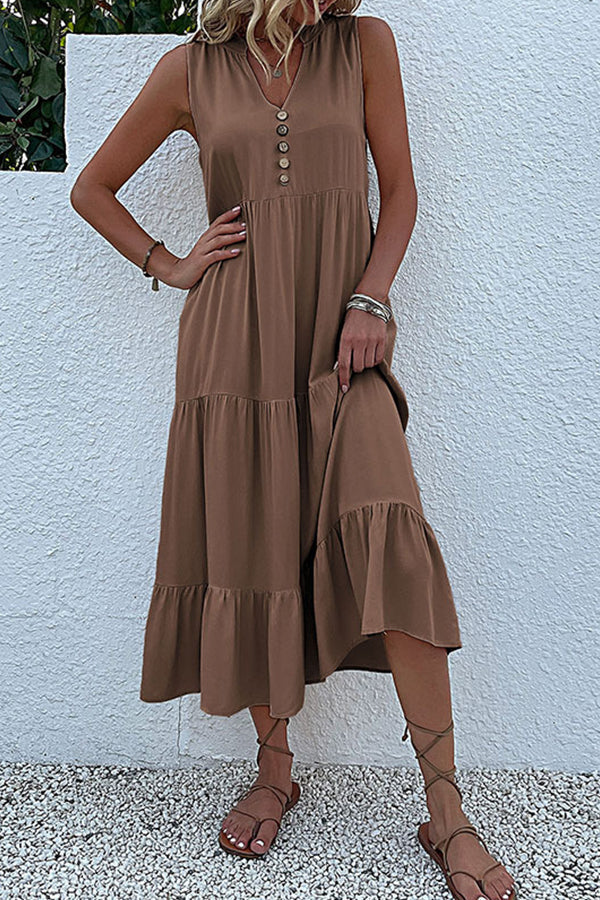 Beautifully Finished Dress in a Timeless Design