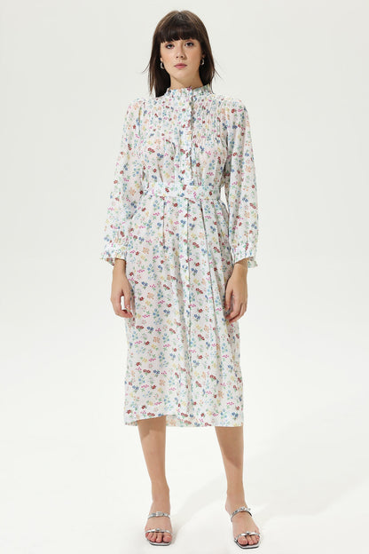 Classic Vintage & Enduringly Stylish Dress