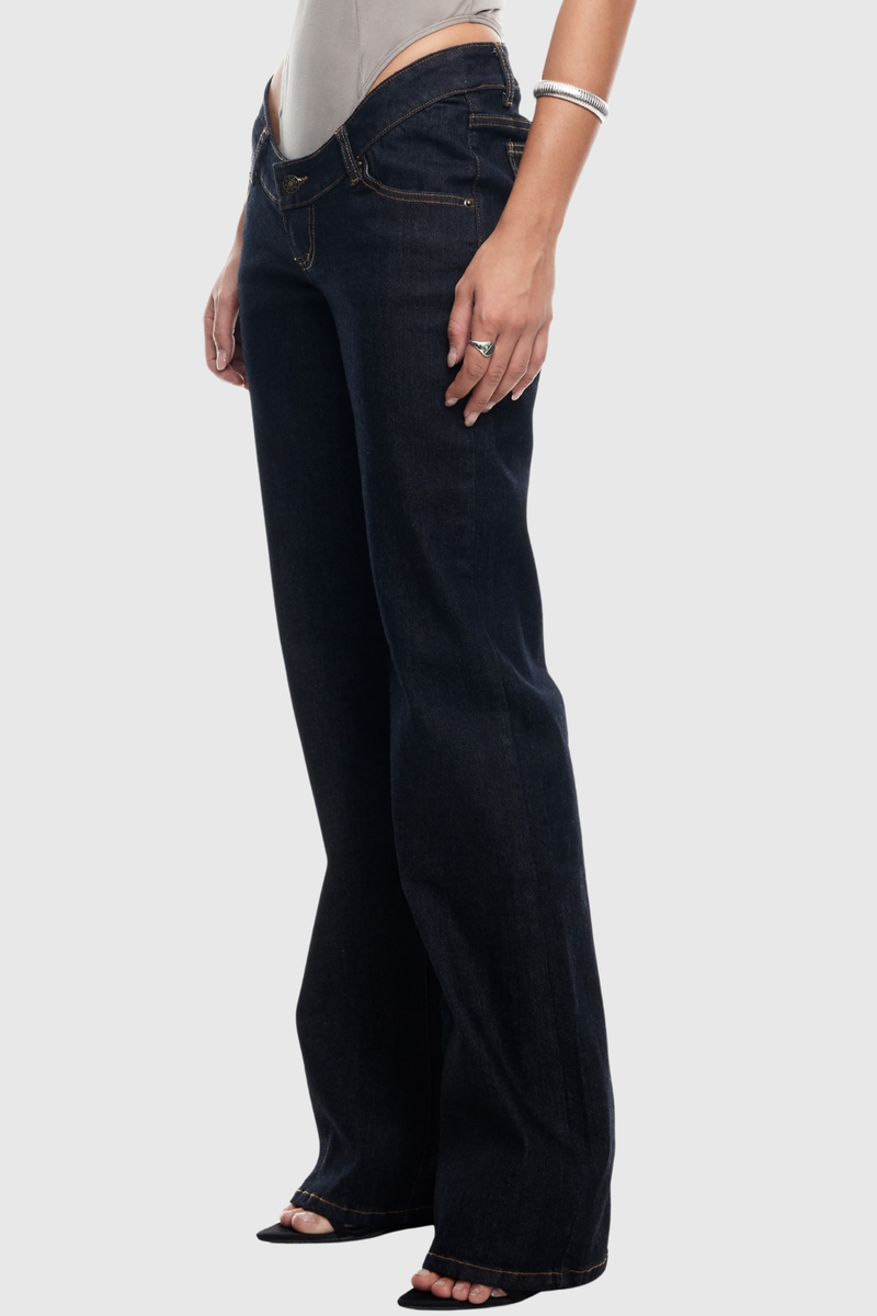 Sophisticated Garment with a Clean Classic Look