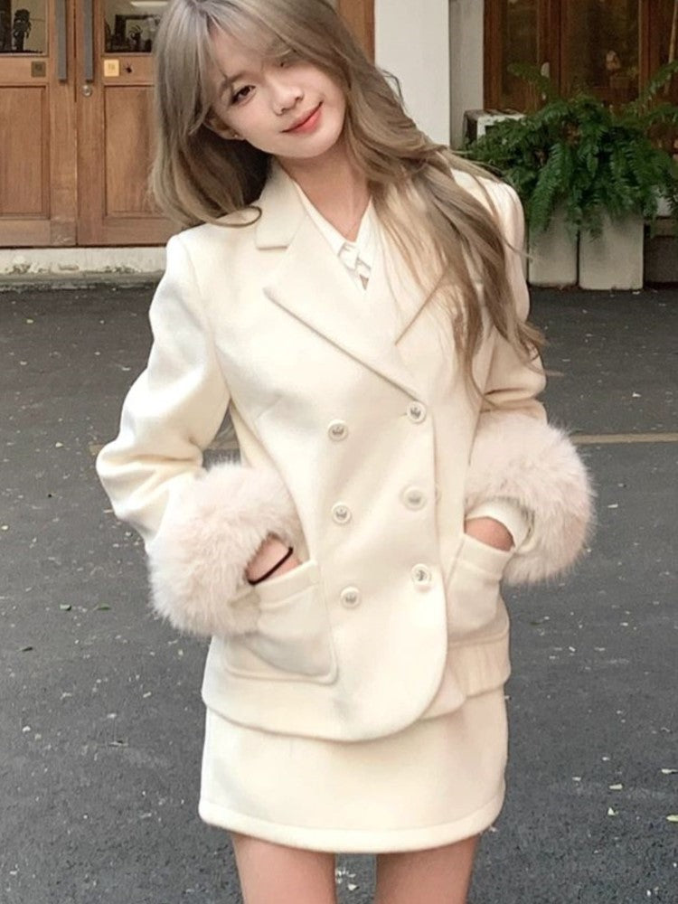 Effortlessly Elegant Jacket with a Timeless Design
