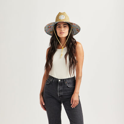 Gracefully Styled Garment for Any Occasion