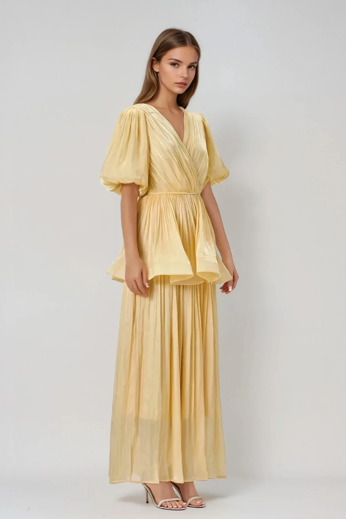 Well Tailored Garment with a Graceful Silhouette