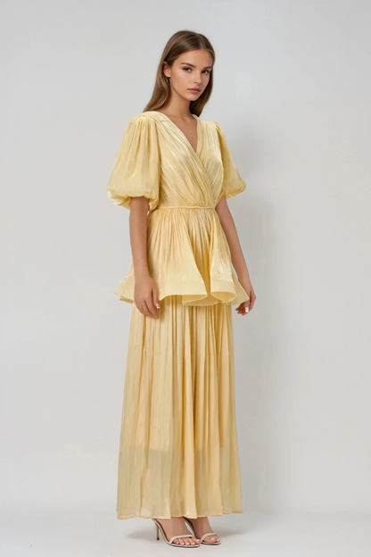 Well Tailored Garment with a Graceful Silhouette