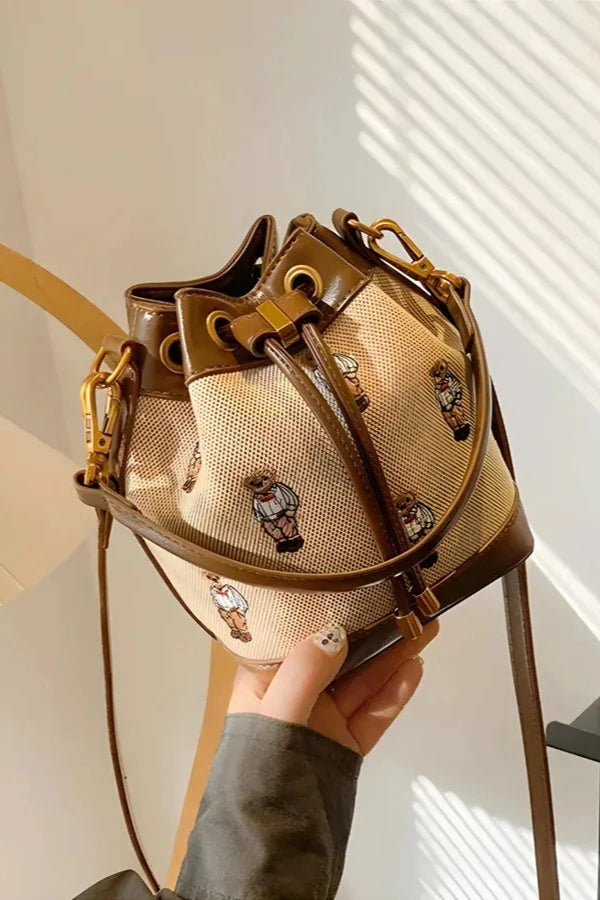 Gracefully Styled Bag for Any Occasion