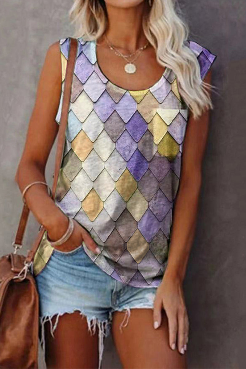 A Vintage Style Top with Delicate Timeless Details