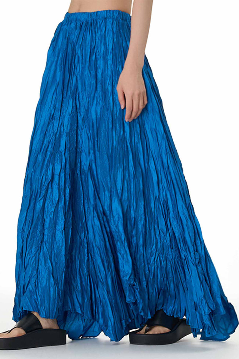 Gracefully Styled Garment for Any Occasion