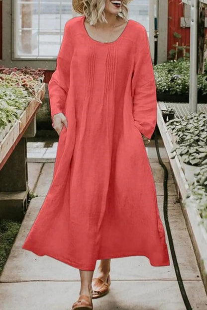 Beautifully Finished Dress in a Timeless Design