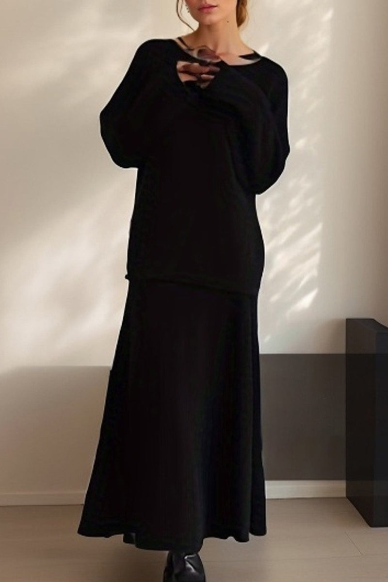 Effortlessly Elegant Garment with a Timeless Design
