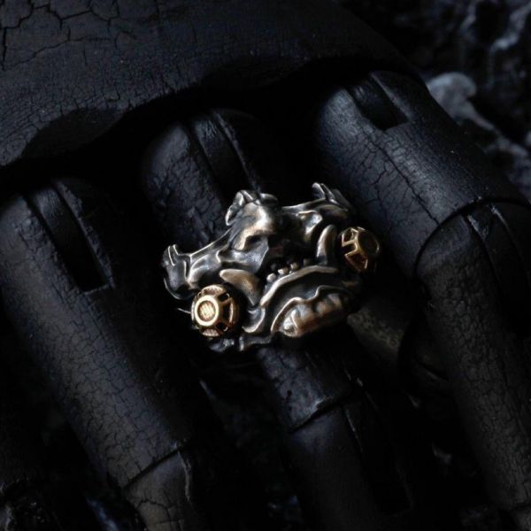 Gracefully Styled Garment for Any Occasion