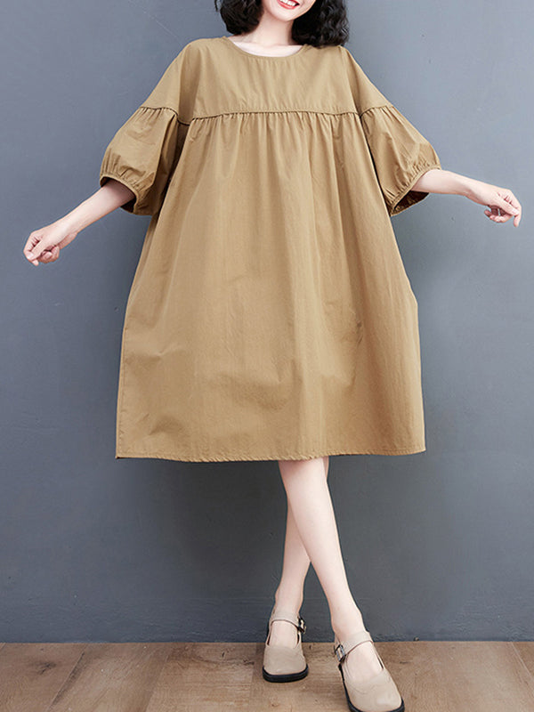 Classic Vintage Dress with a Flattering Fit