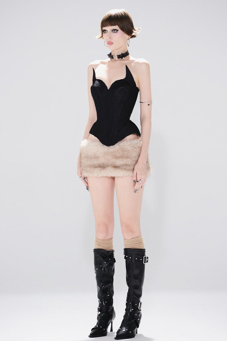 Gracefully Styled Garment for Any Occasion