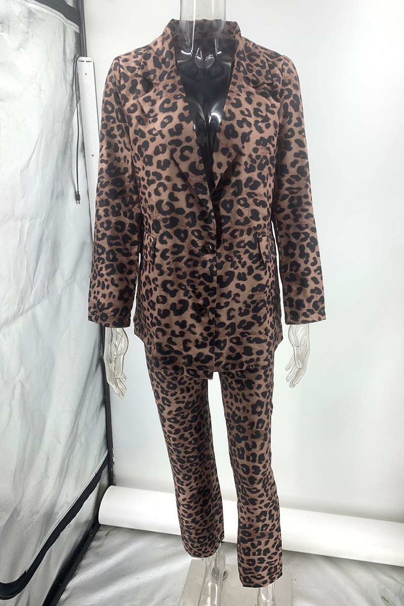 Well Tailored Garment with a Graceful Silhouette