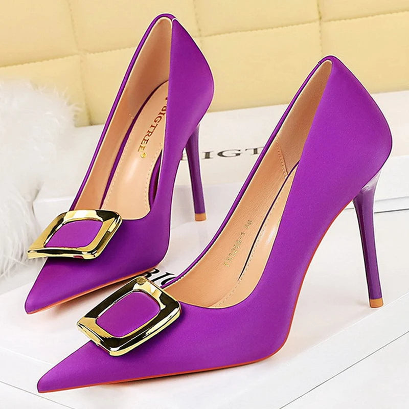 Beautifully Finished Heels in a Timeless Design