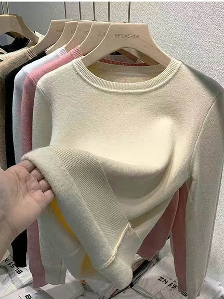 Beautifully Finished Sweater in a Timeless Design
