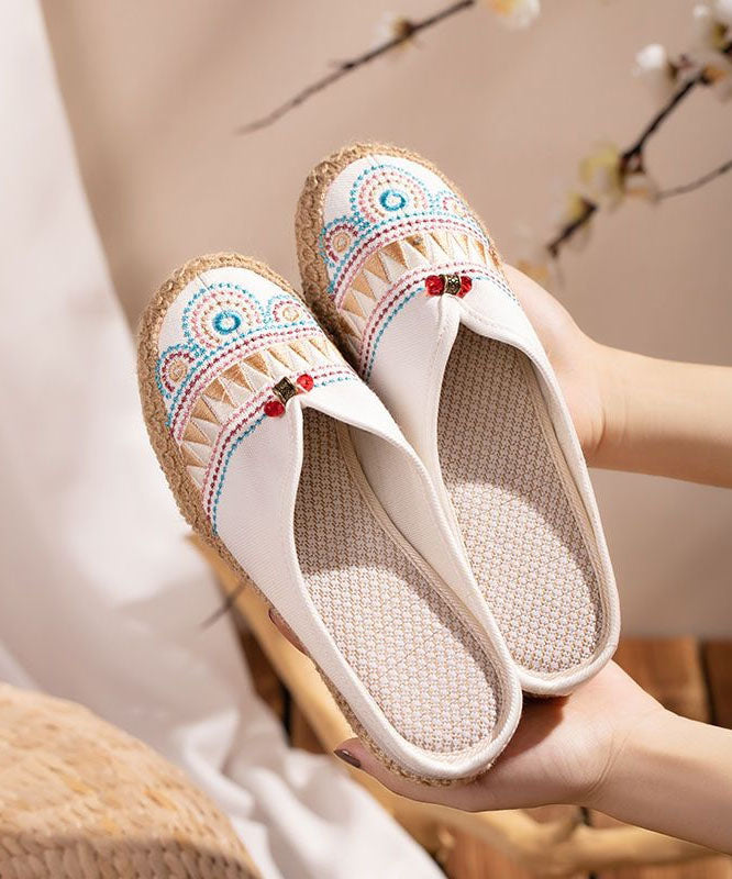 Classic Vintage Sandals with a Flattering Fit
