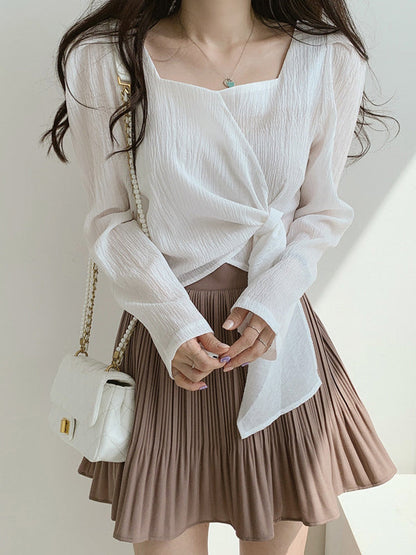 Beautifully Crafted Blouse in a Classic Style