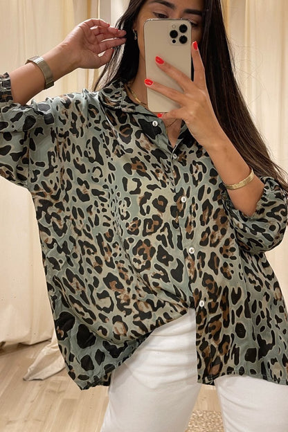 Effortlessly Elegant Shirt with a Timeless Design