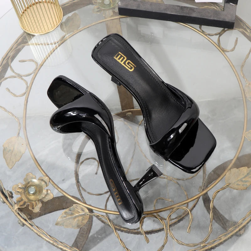 Beautifully Finished Heels in a Timeless Design