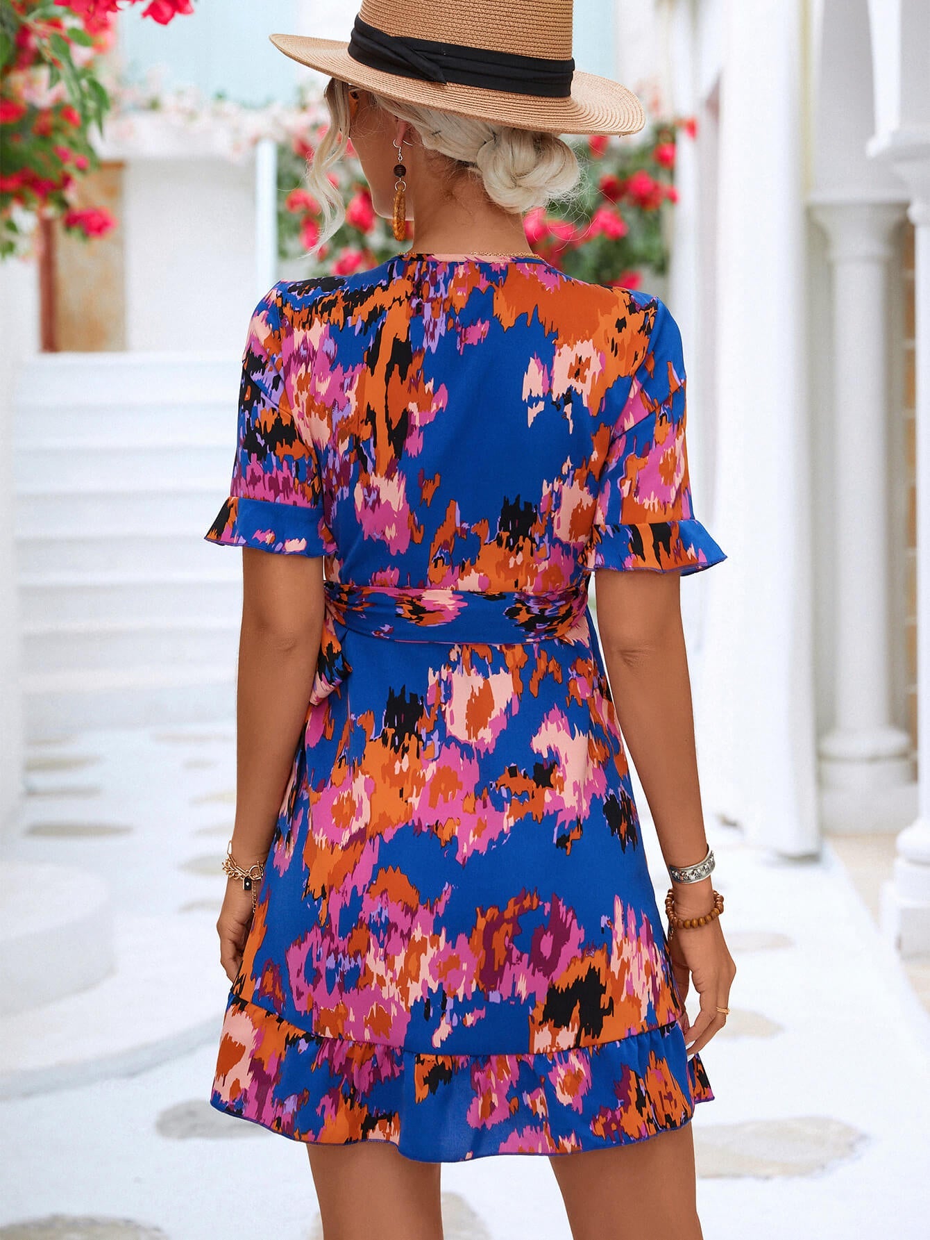 Beautifully Crafted Dress in a Classic Style