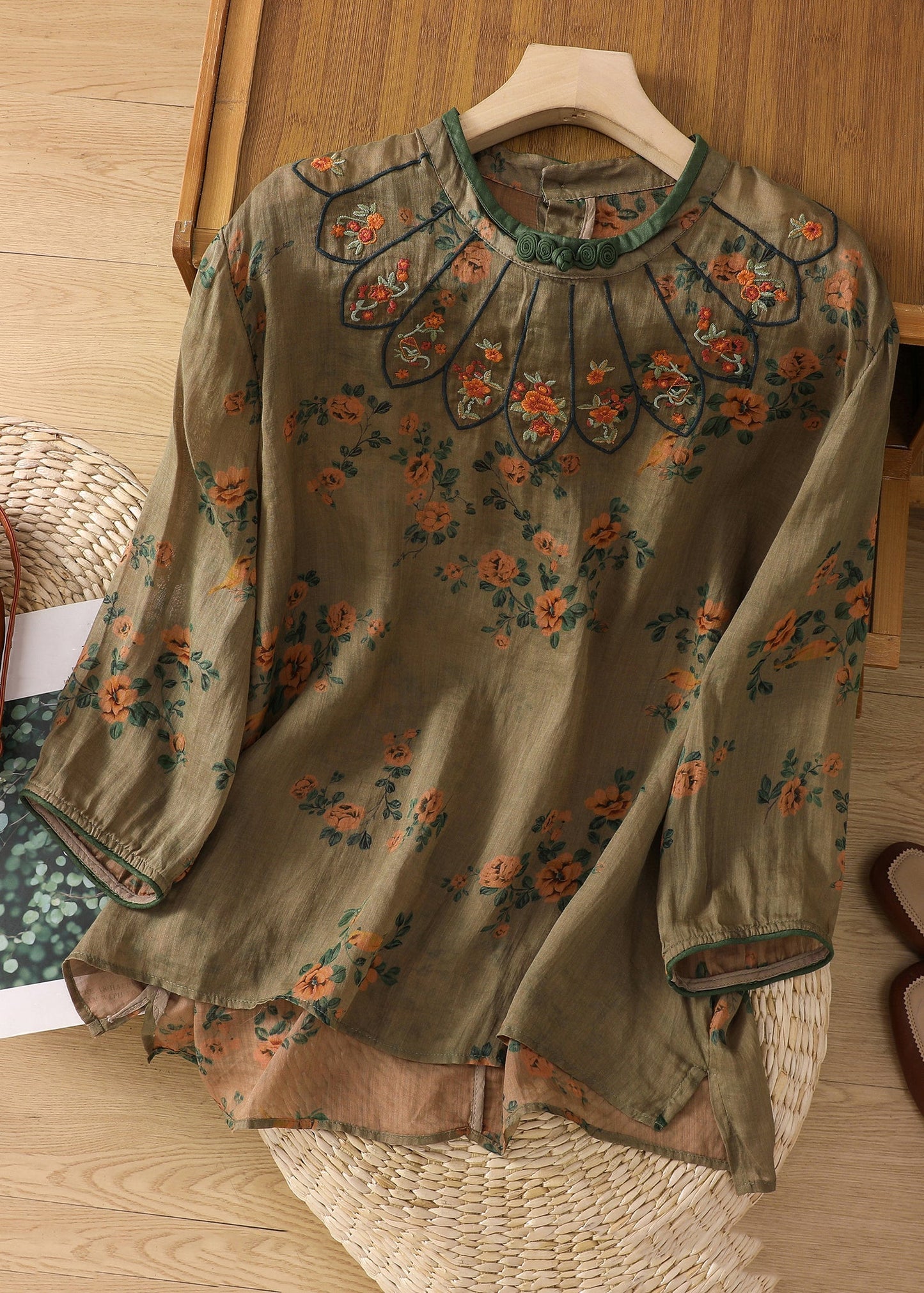 Beautifully Crafted Blouse in a Classic Style