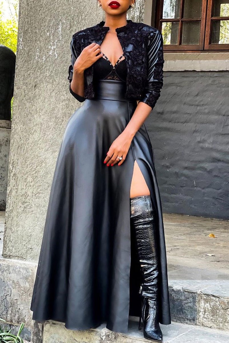 Gracefully Styled Garment for Any Occasion