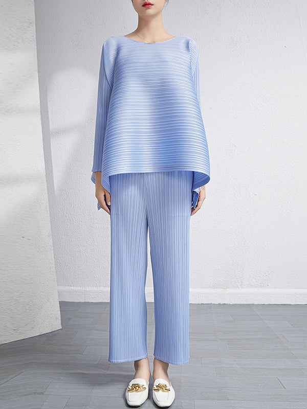 A Vintage Style Pants with Delicate Timeless Details