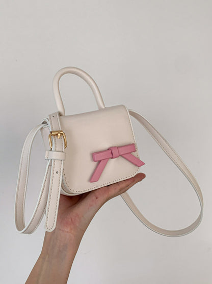 Polished Bag with an Effortless Classic Look