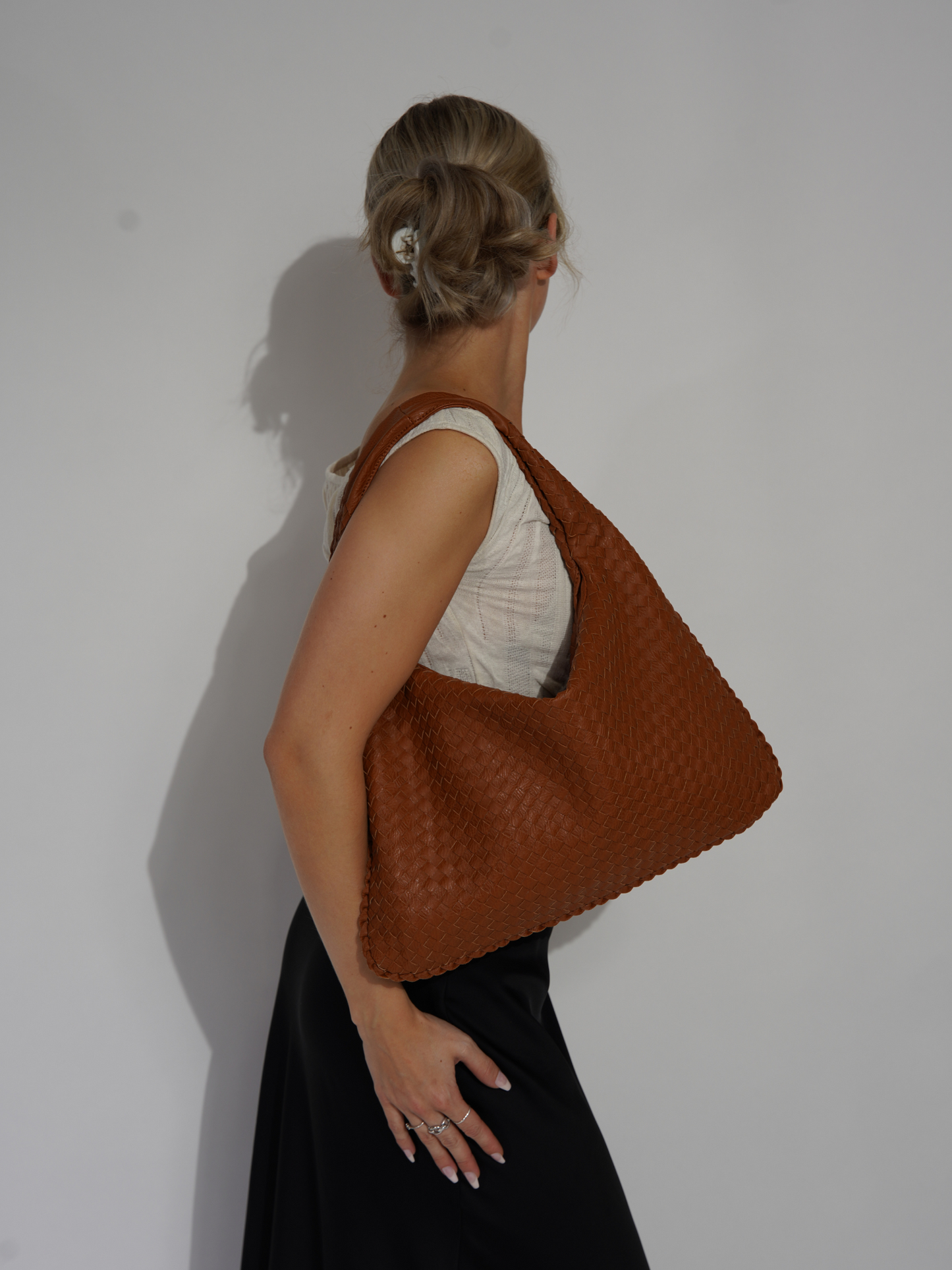 Gracefully Styled Bag for Any Occasion