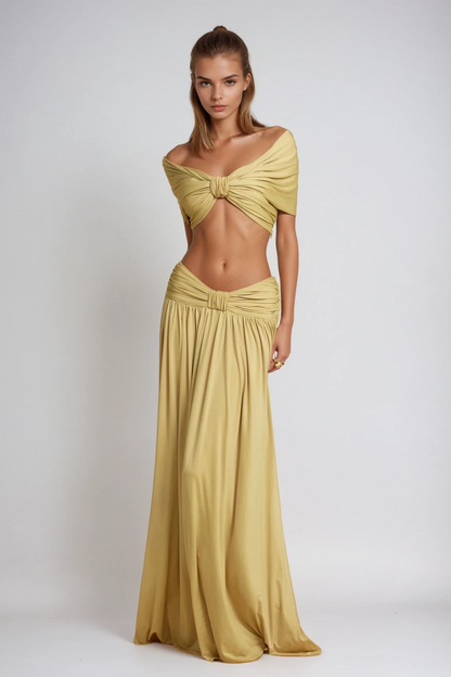 Beautifully Finished Garment in a Timeless Design
