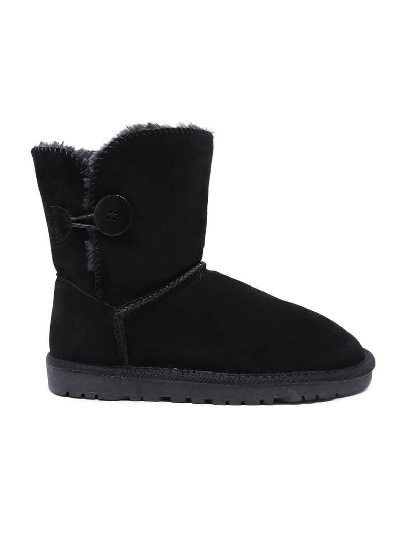 Polished Boots with an Effortless Classic Look