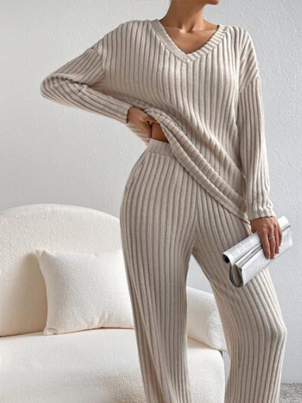 Vintage Inspired Pants with a Contemporary Edge