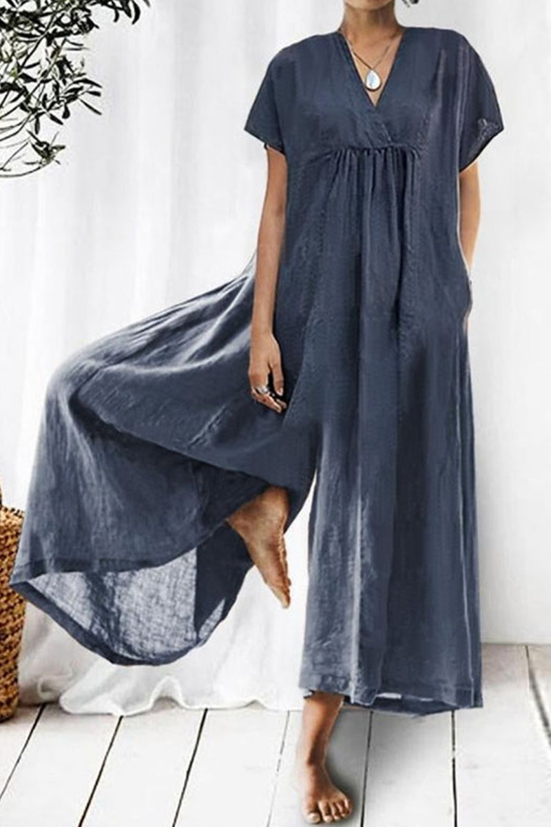 Effortlessly Elegant Garment with a Timeless Design