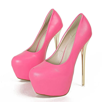 Gracefully Styled Garment for Any Occasion