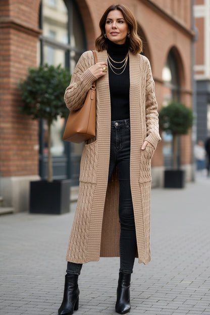 Effortlessly Elegant Cardigan with a Timeless Design