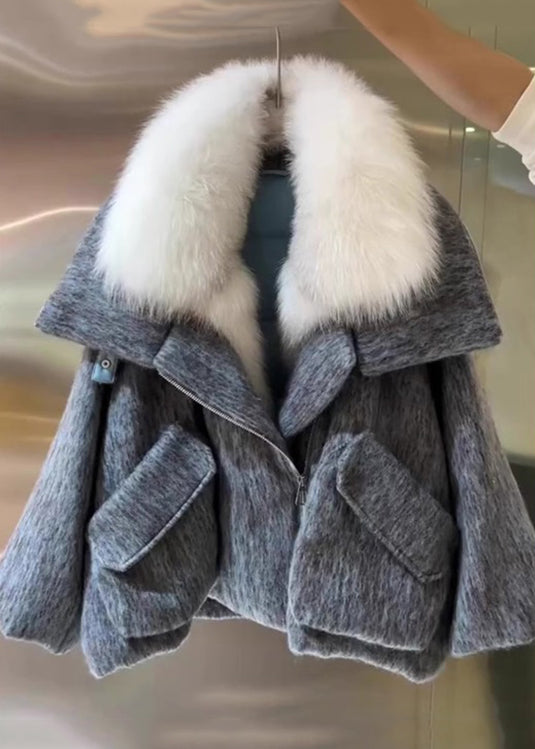 Elegantly Styled Coat for Everyday Wear