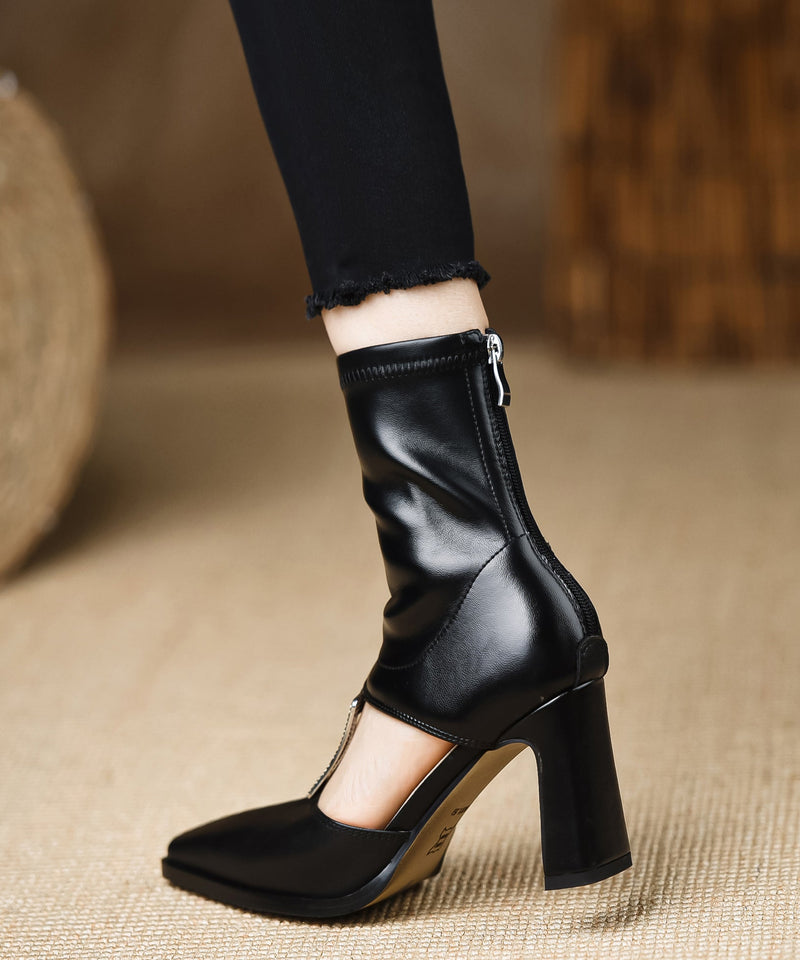 Well Tailored Boots with a Graceful Silhouette