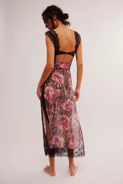 Gracefully Styled Garment for Any Occasion