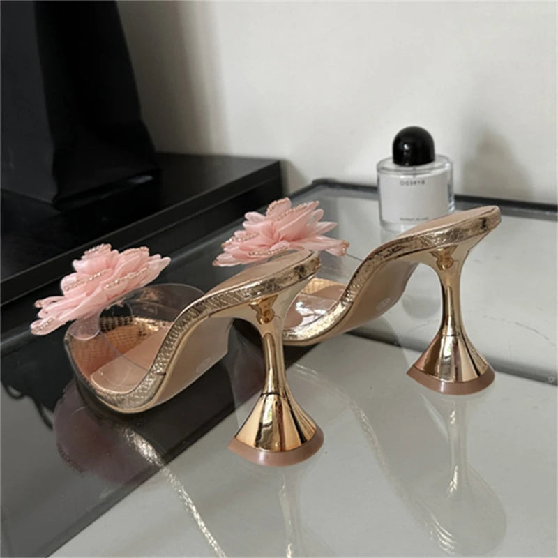 Effortlessly Elegant Sandals with a Timeless Design