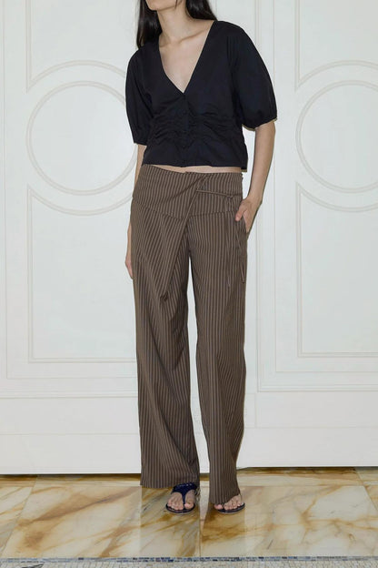 Classic Vintage Pants with a Flattering Fit