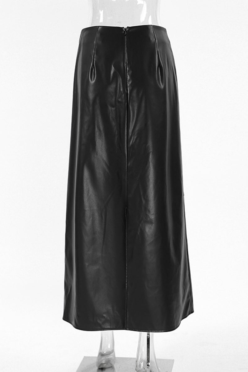 Sophisticated Garment with a Clean Classic Look