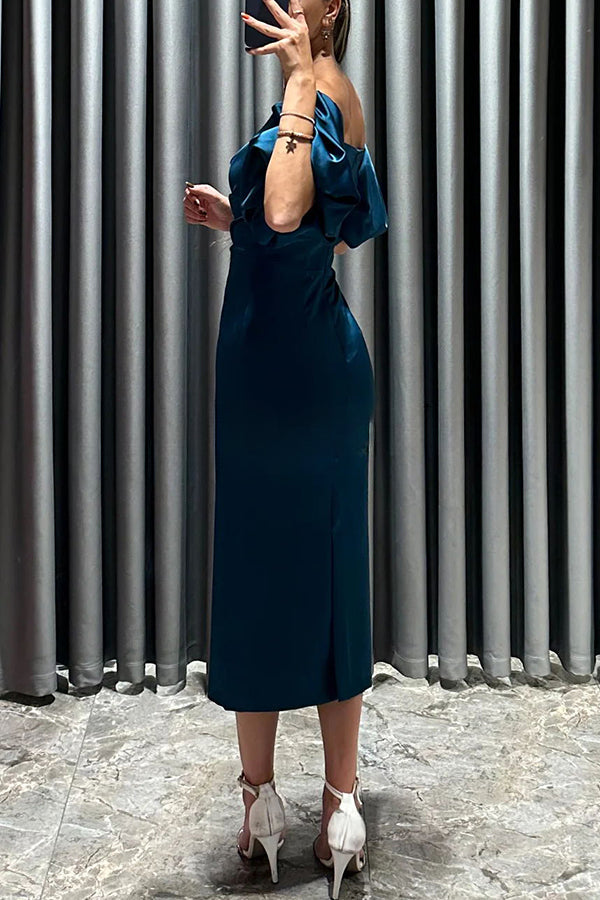 Beautifully Crafted Dress in a Classic Style
