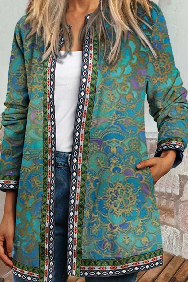 Effortlessly Elegant Garment with a Timeless Design